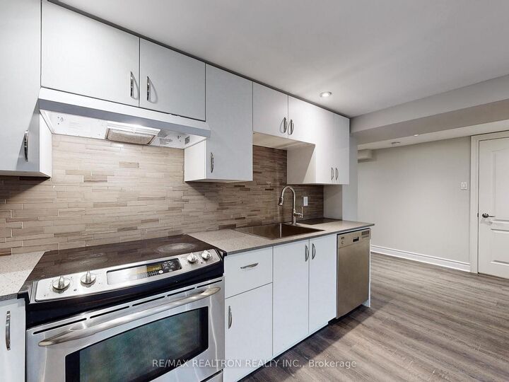 Property Photo:  49 Exbury Road Bsmt  ON M3M 1P9 