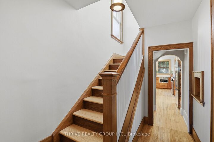 Property Photo:  16 Clenray Place  ON N6A 3Z1 