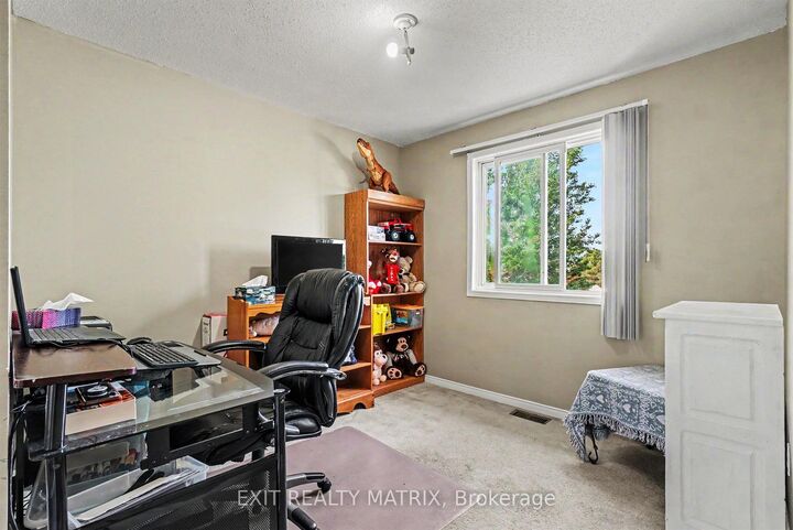 Property Photo: 2209 Saturn Crescent ON K4A 3T6