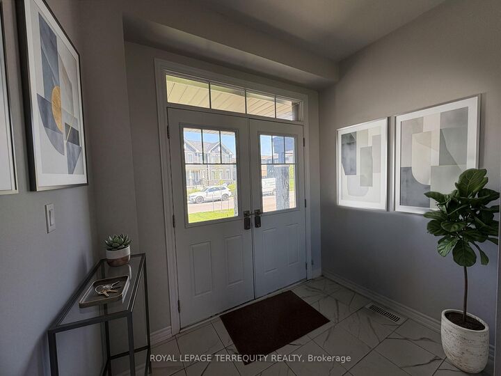 Property Photo: 285 Vanilla Trail ON L2V 0K8