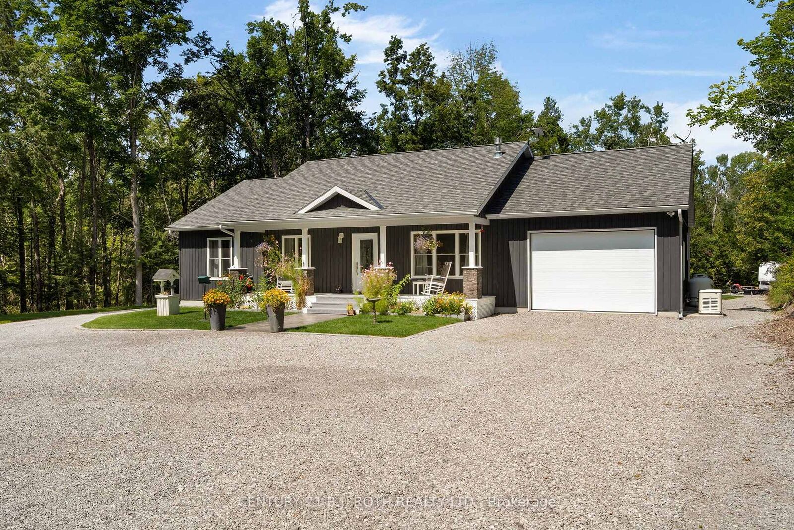 Property Photo: 233 Northern Avenue ON K0M 1A0
