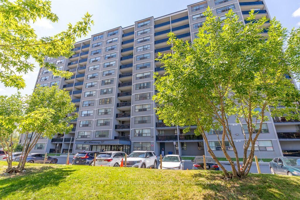 Property Photo: 10 Tobermory Drive 1004 ON M3N 2Y5