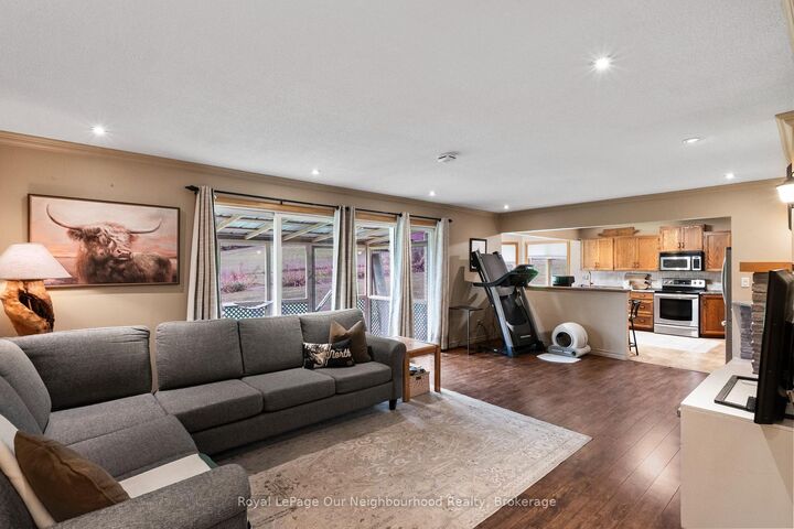 Property Photo: 29 Edgewater Drive ON K0K 2X0