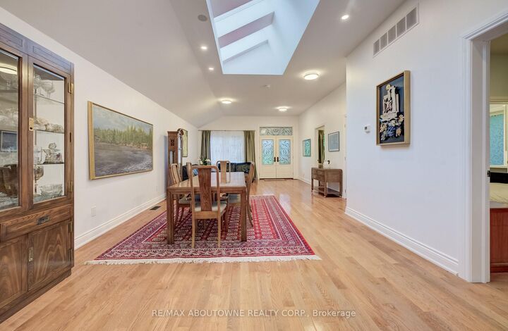 Property Photo: 3091 Parkerhill Road ON L5B 1V6