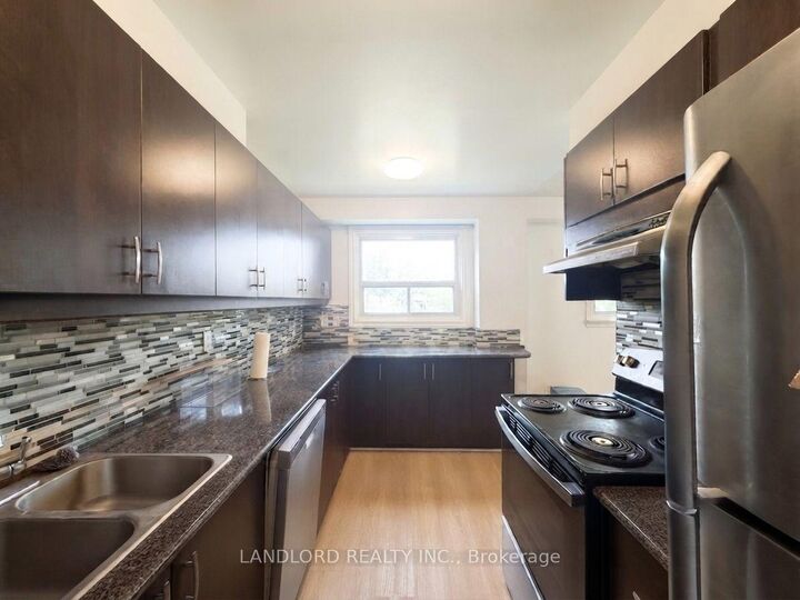 Property Photo: 2830 Midland Avenue 40 ON M1S 1S4