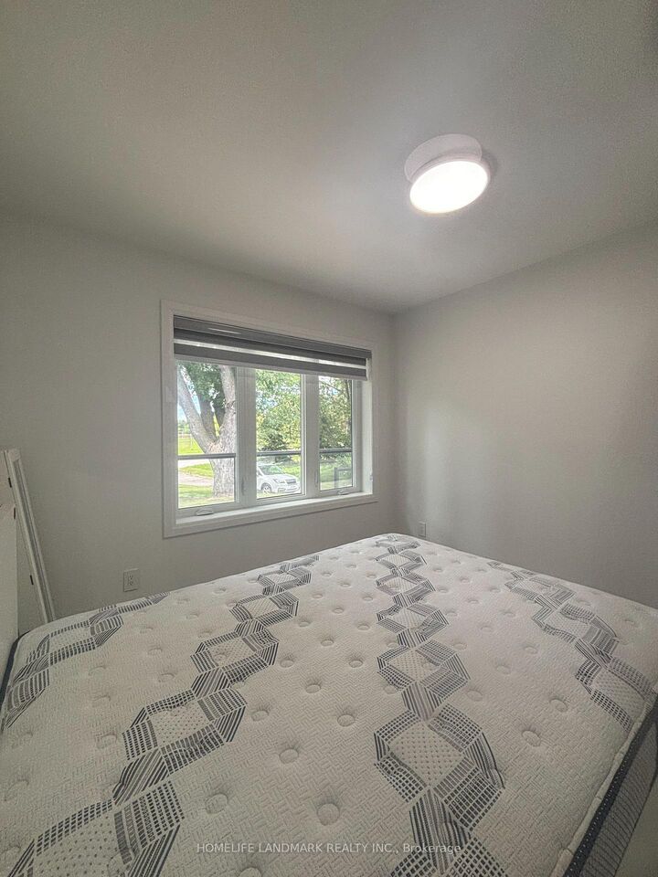 Property Photo: 45 Southlawn Drive Main Floor ON M1S 1H9
