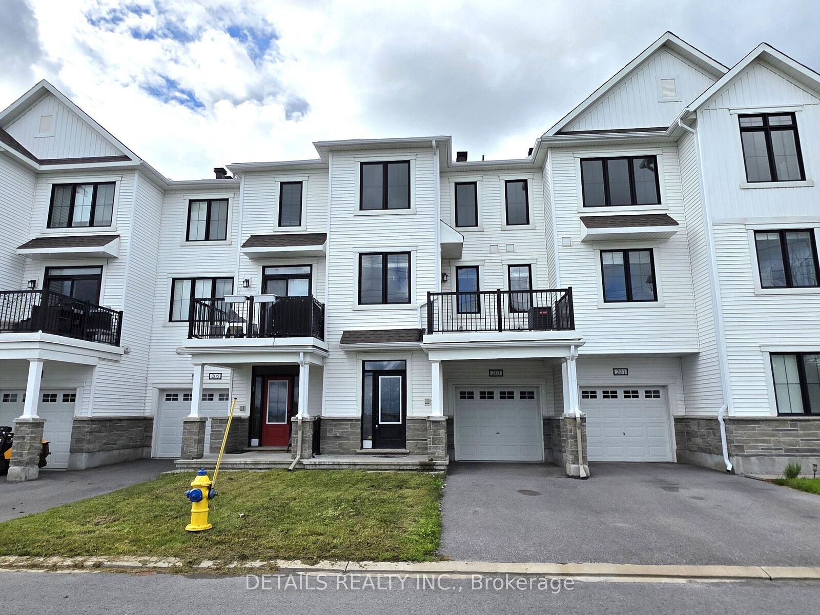Property Photo:  203 Hibernian Walk  ON K2V 0R6 