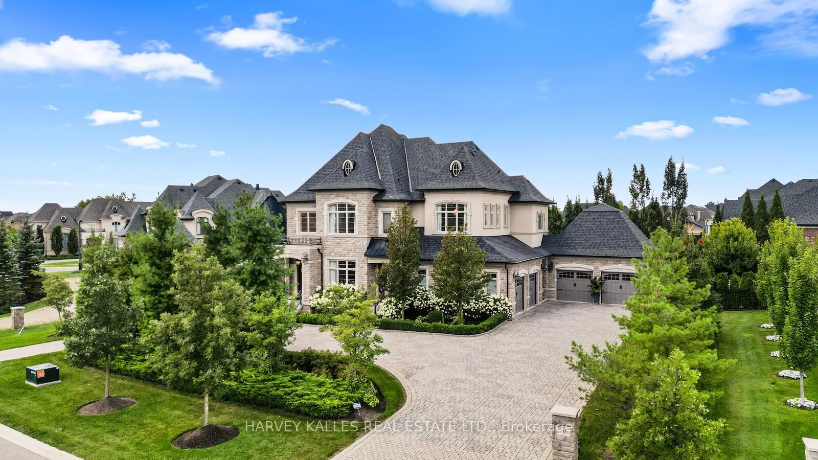Property Photo: 30 Spicewood Crescent ON L4H 4E4