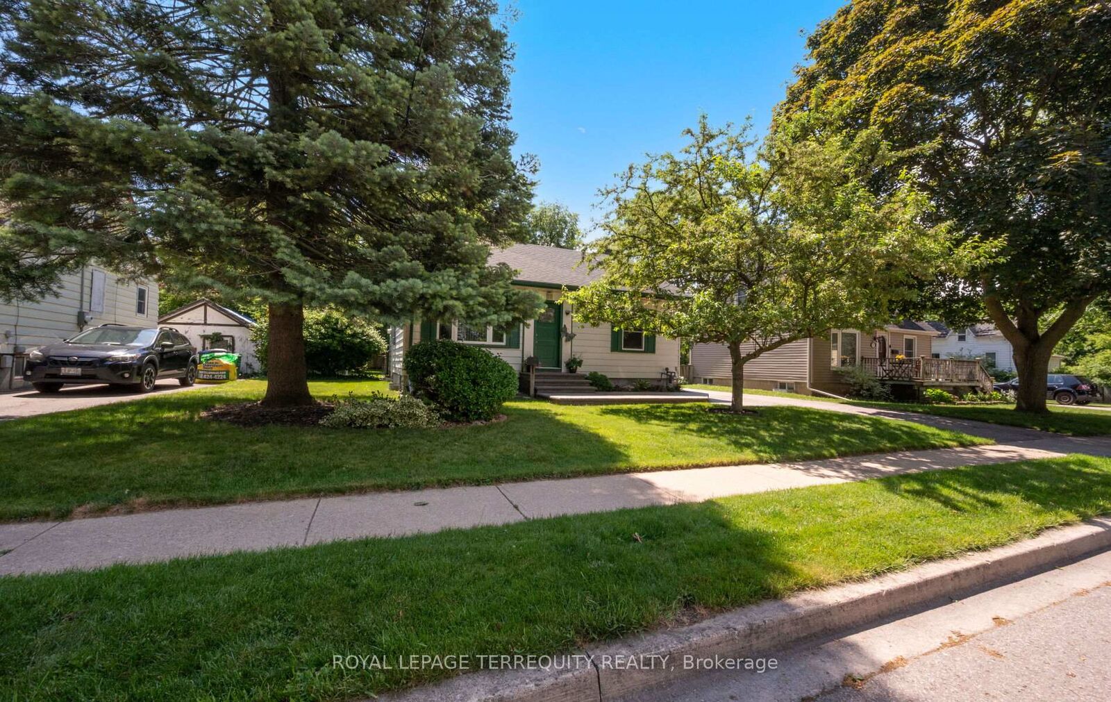 Property Photo: 33 Rogers Road ON L6X 1L7