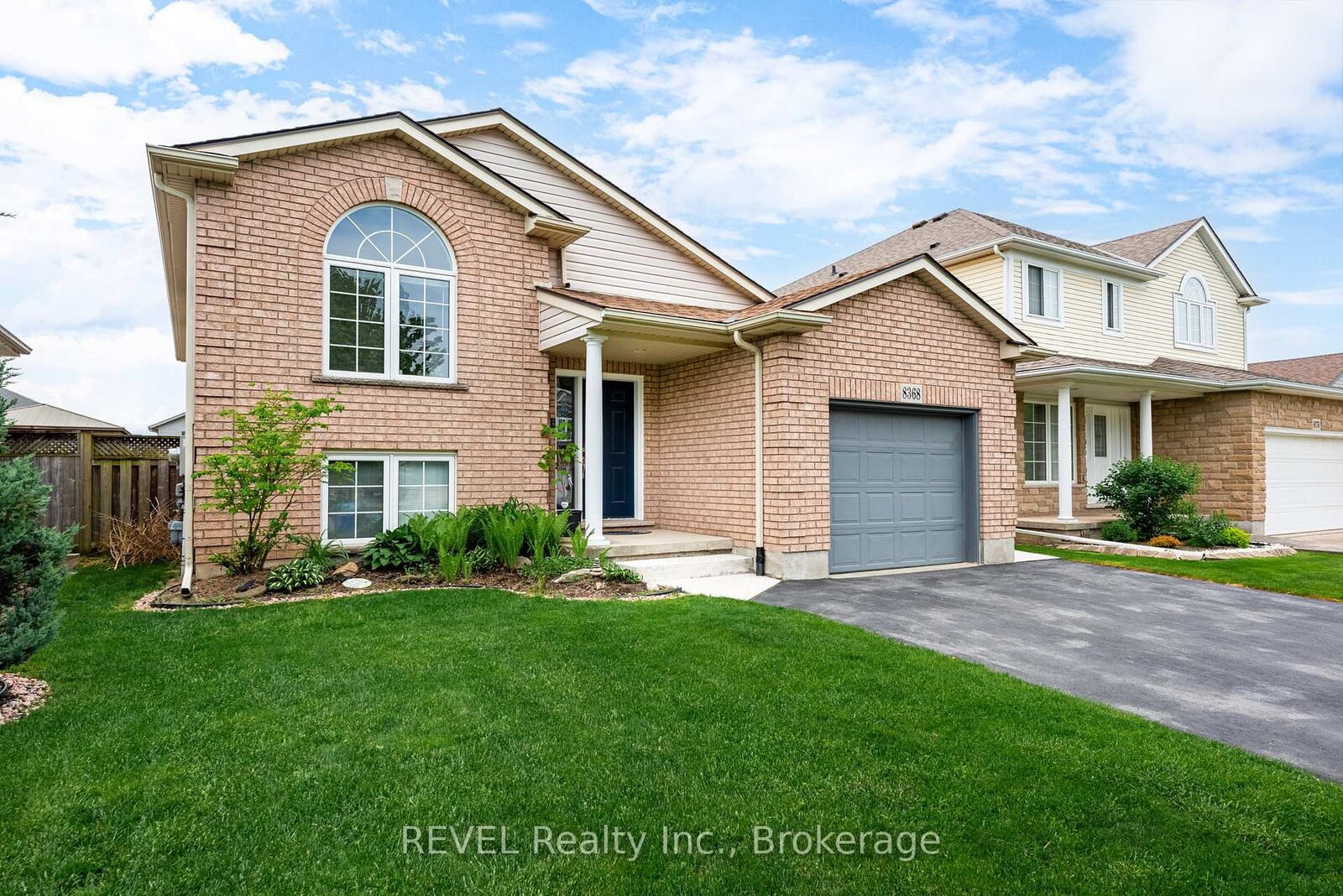 Property Photo:  8368 Racey Avenue  ON L2H 3M7 