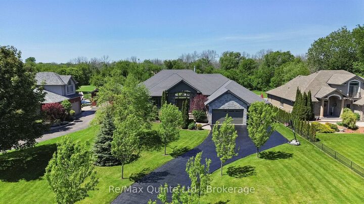 Property Photo: 54 Settlers Landing Drive ON K8R 0A9