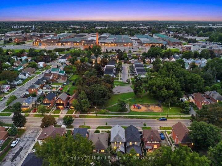 Property Photo:  554 Sherbrooke Street  ON K9J 2P5 