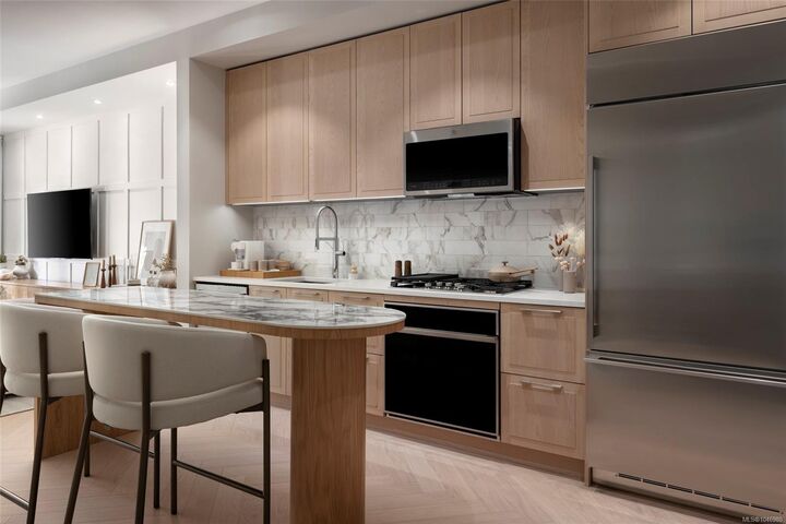 Property Photo: 427 Lampson St #403 BC V9A 0K5