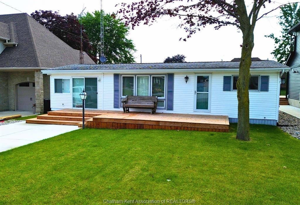 Property Photo: 4674 Riverside Drive ON N0P 2B0