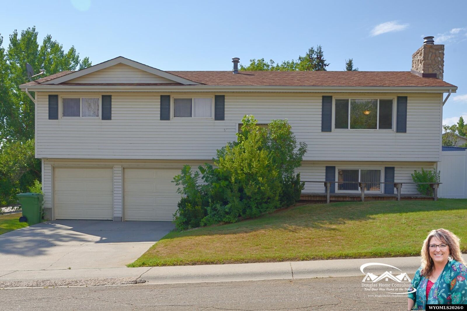 Property Photo:  753 Powder River Court  WY 82637 