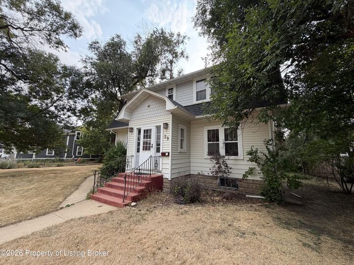Property Photo:  29 7th Avenue W  ND 58601 