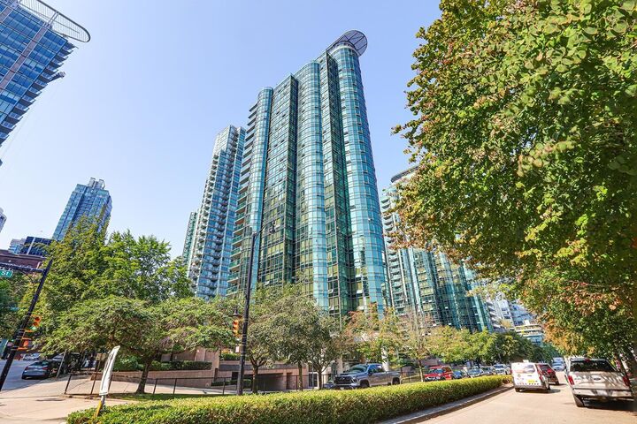 555 Jervis Street 807 — photo 1
