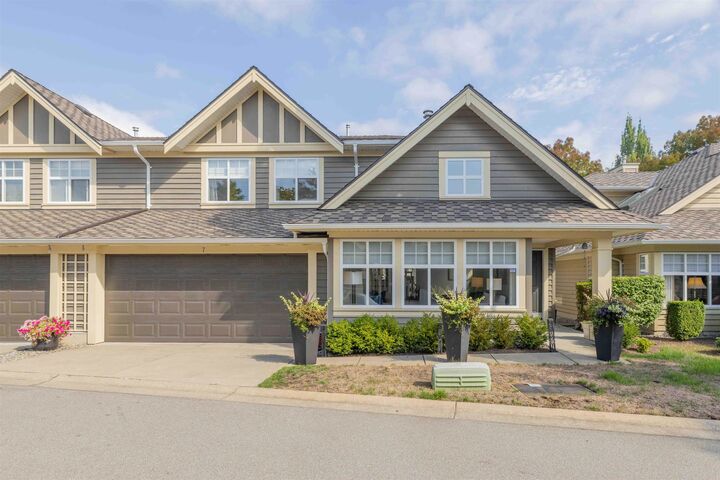15450 Rosemary Heights Crescent 7 — photo 1