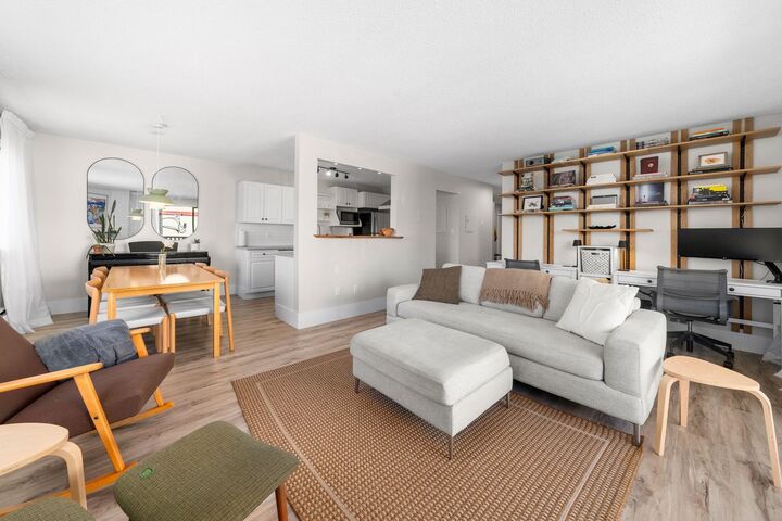 1610 Chesterfield Avenue 202 — photo 1
