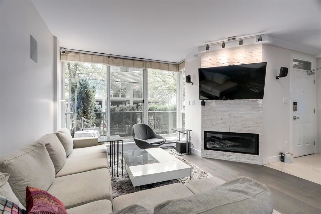 Property Photo:  1405 W 7th Avenue  BC V6H 4H4 