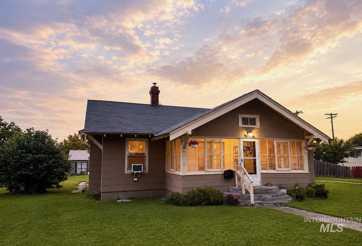Property Photo:  1015 E Street  ID 83350 