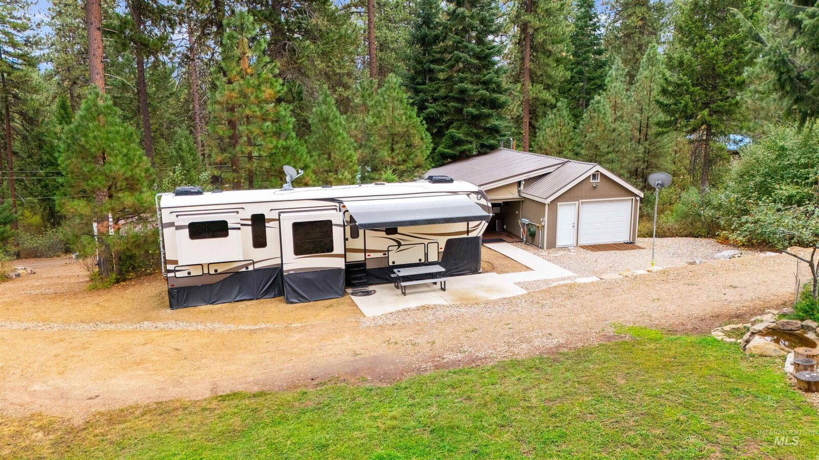 Property Photo:  9 Shadow Lane  ID 83622 