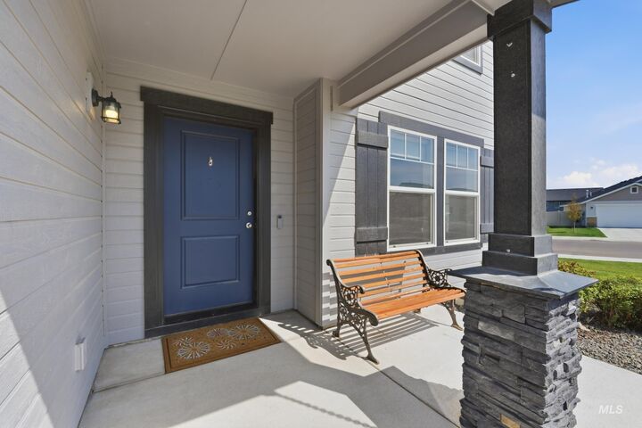Property Photo:  4026 E Hawk Ridge Dr  ID 83686 