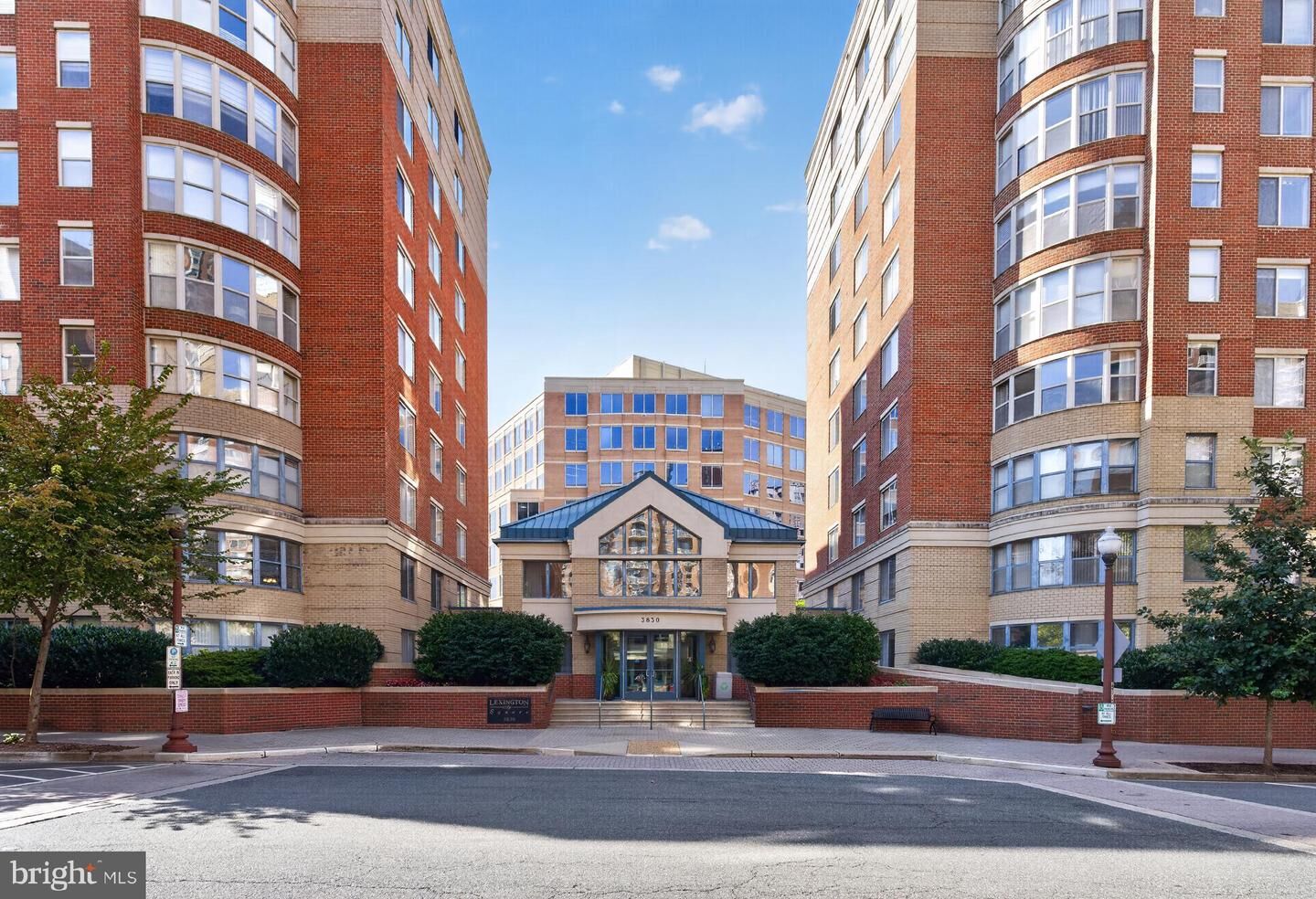 Property Photo:  3830 9th Street N 207W  VA 22203 