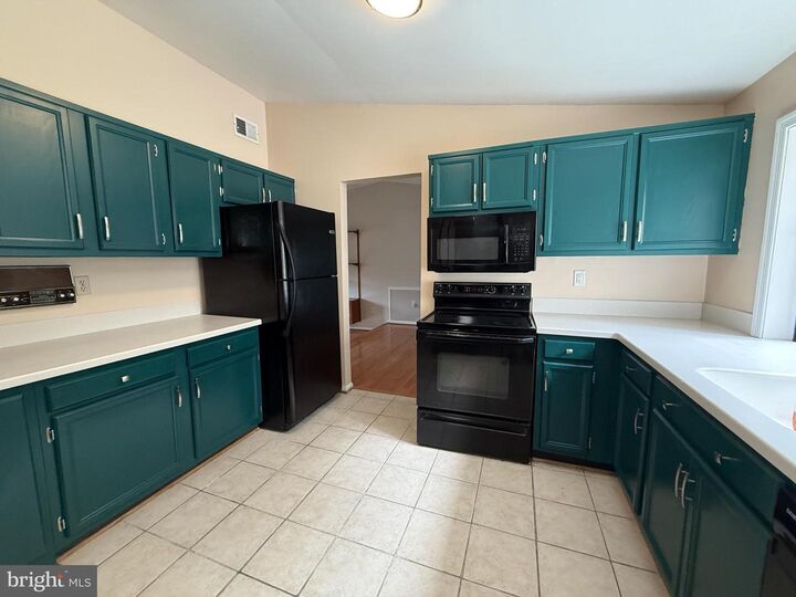 Property Photo:  102 Macbarger Circle  MD 20744 