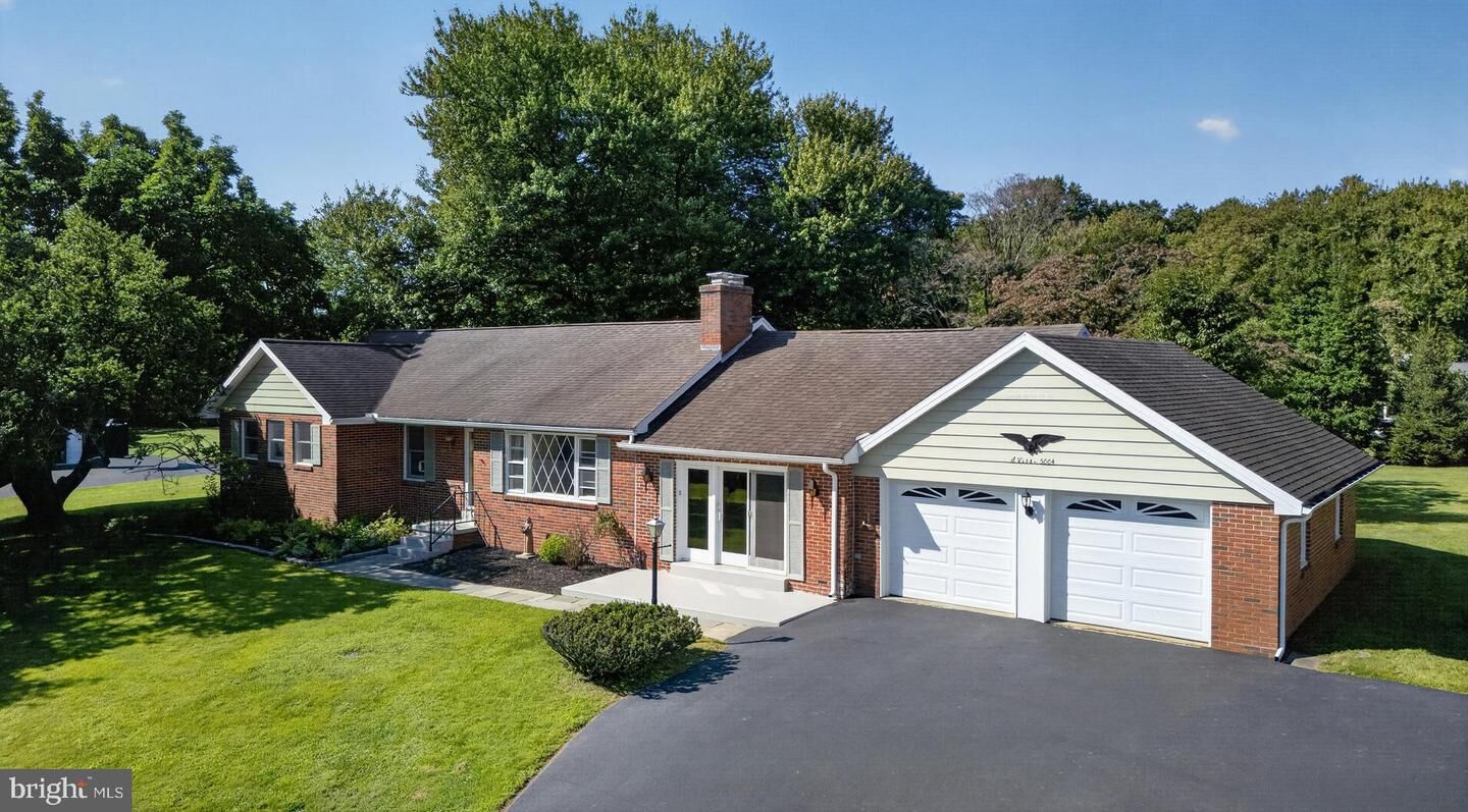 Property Photo: 5004 Limestone Road DE 19808