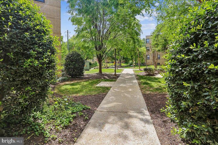 Property Photo:  212 Oakwood Street 212 SE 113  DC 20032 