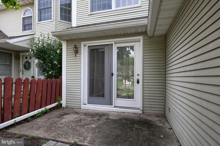 Property Photo:  1091 Country Hill Drive  PA 17111 