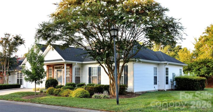 Property Photo: 9112 Duckhorn Drive NC 28277