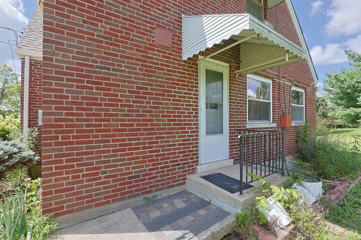 Property Photo:  2312 Compton Road  OH 45231 