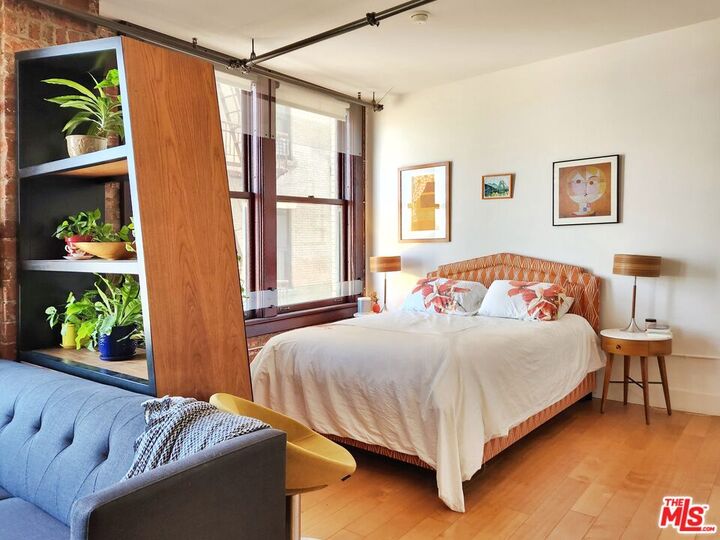 Property Photo: 460 S Spring St, Unit 908 CA 90013