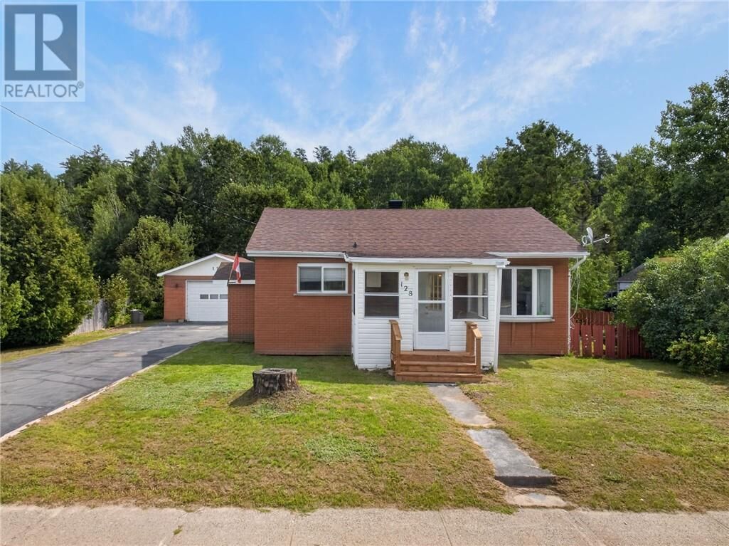 Property Photo:  128 First Avenue  ON P0M 2C0 