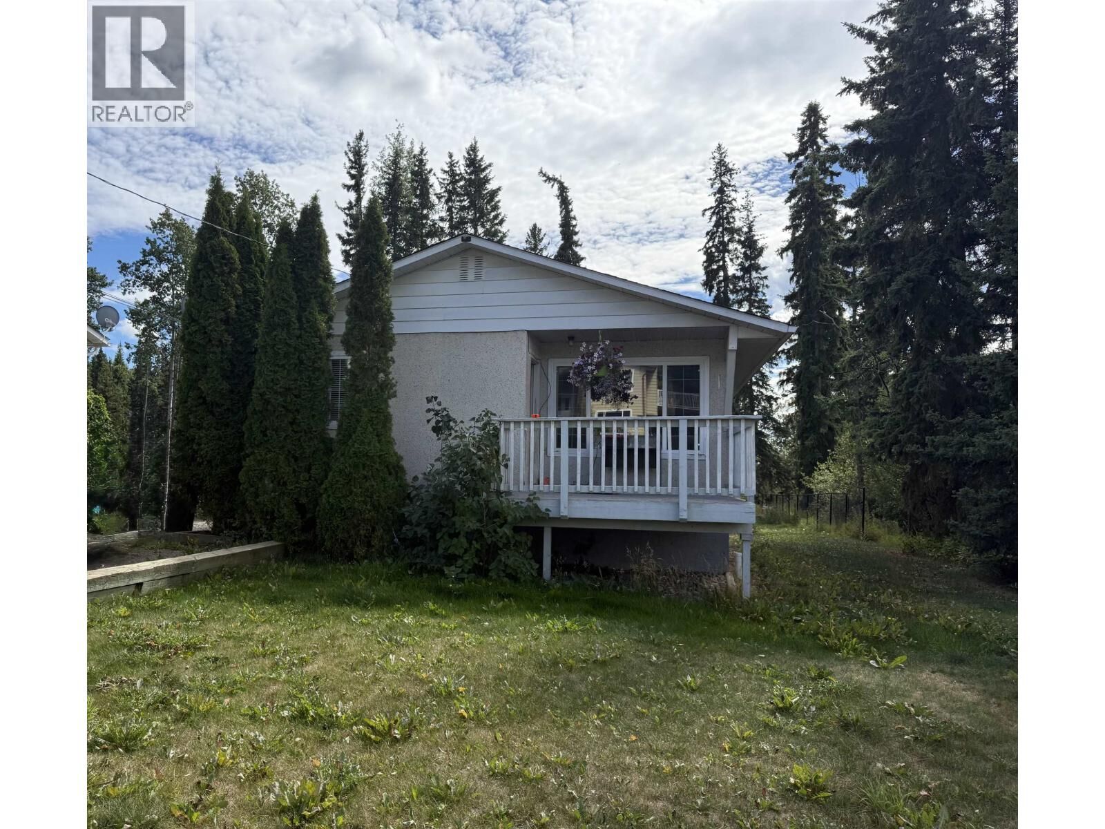 Property Photo:  454 8th Avenue  BC V0J 1E0 