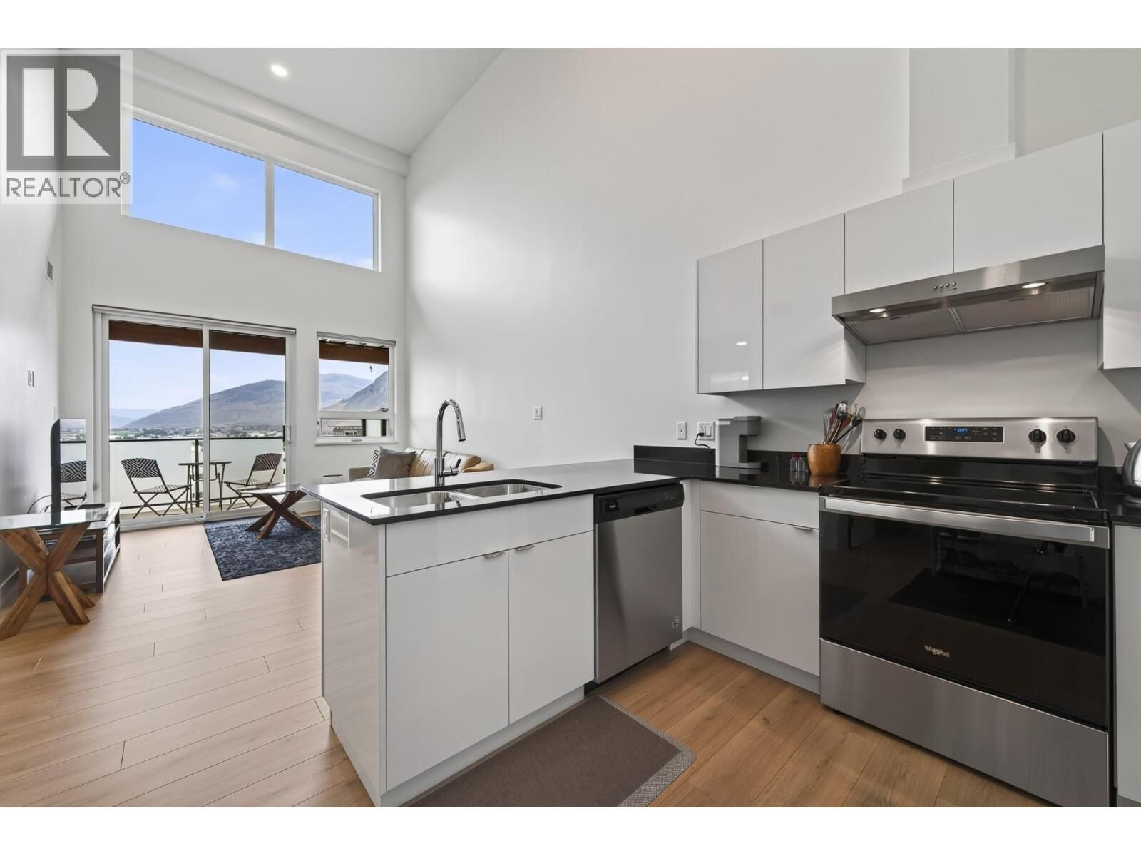 Property Photo:  444 St Paul Street 621  BC V2C 2J6 