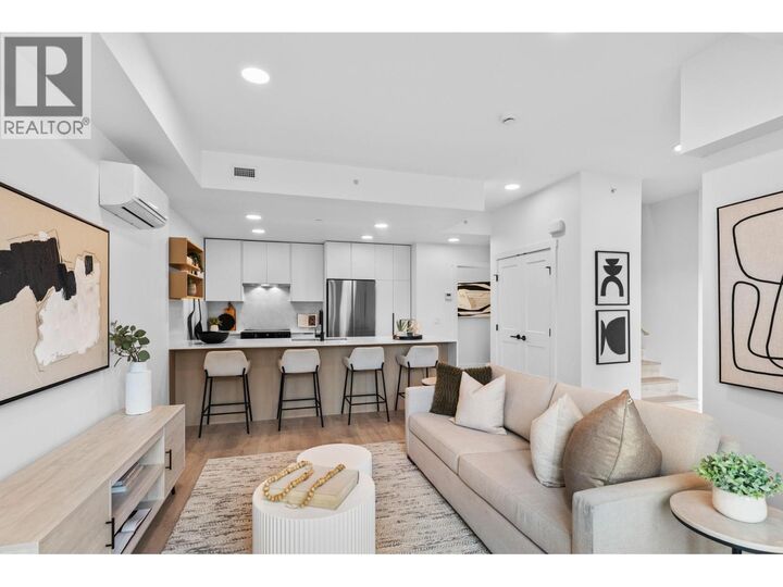 620 Coronation Avenue 102 — photo 1