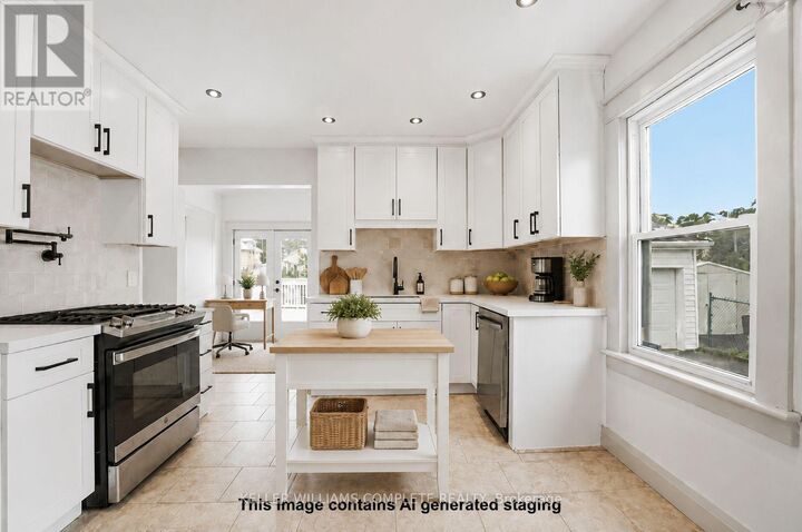 Property Photo: 61 Wallace Avenue ON L3K 3X5