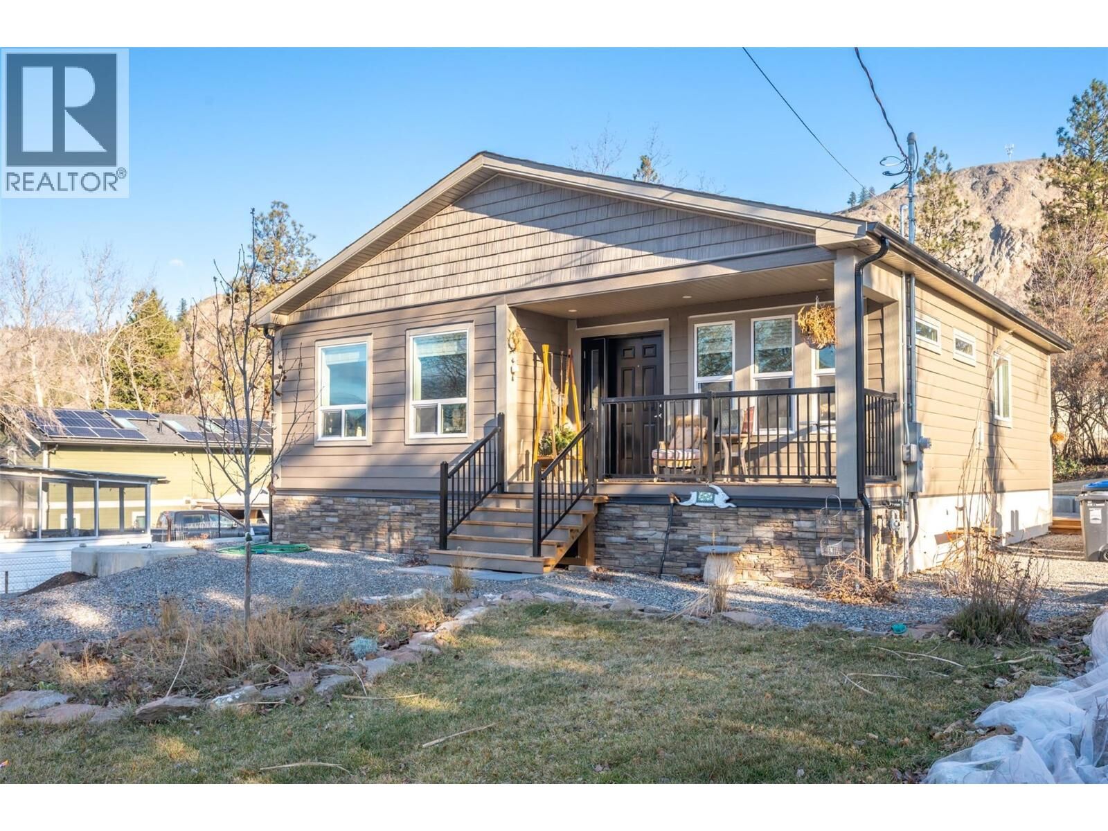 Property Photo: 1149 Maple Street BC V0H 1R2