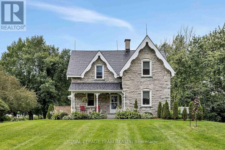 Property Photo:  5961 Old Richmond Road  ON K0A 2Z0 
