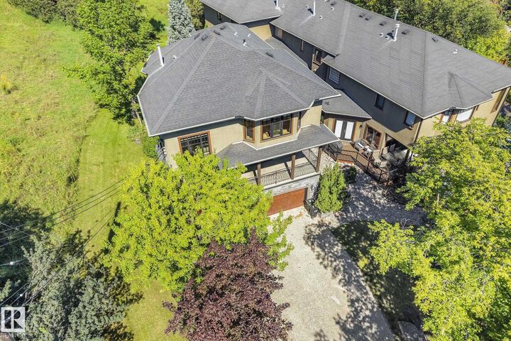 Property Photo: 9404 100A Avenue NW AB T5H 4S2