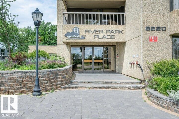 Property Photo:  8220 Jasper Avenue NW 904  AB T5H 4B6 