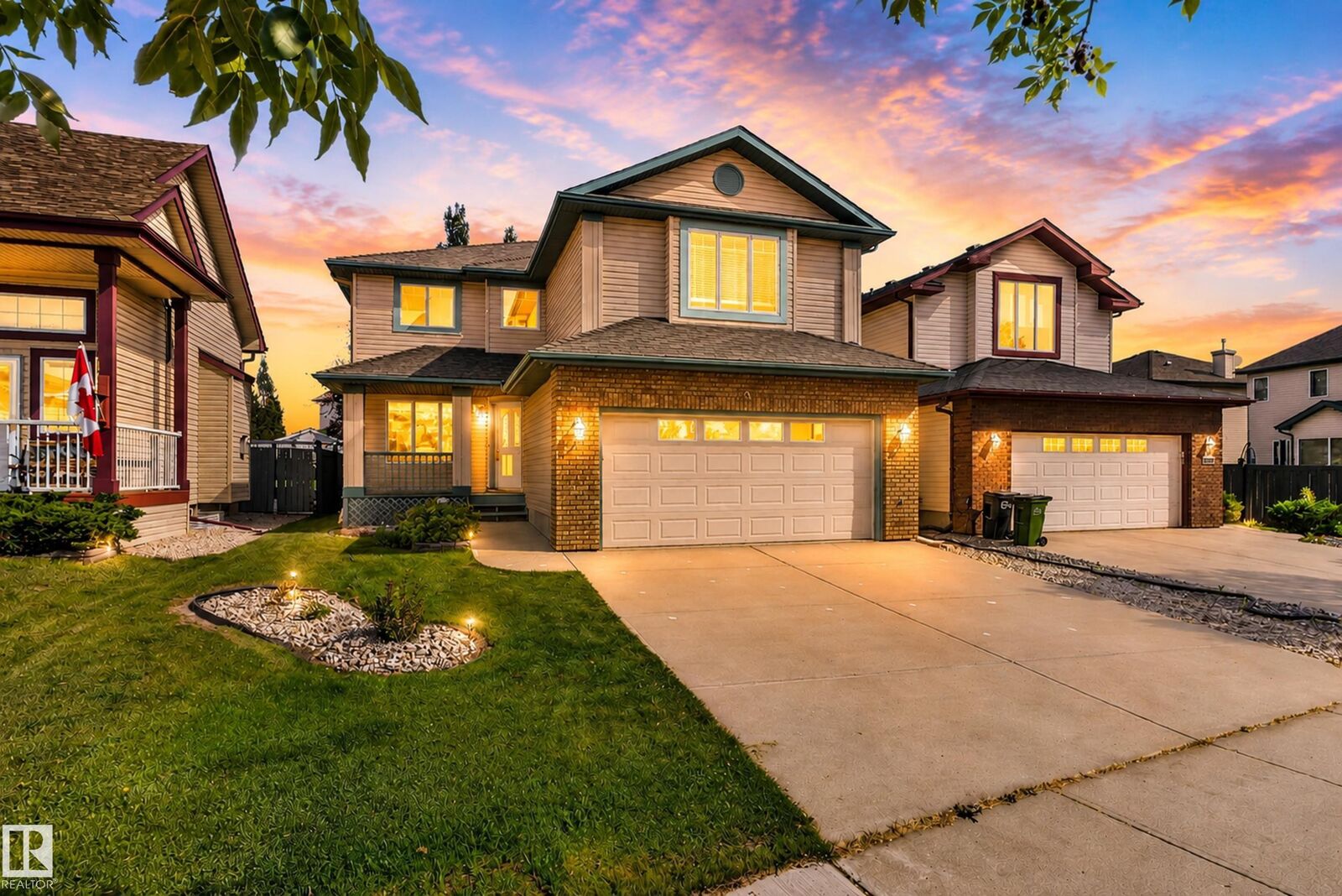 Property Photo:  2035 Blackmud Creek Drive SW  AB T6W 1E7 