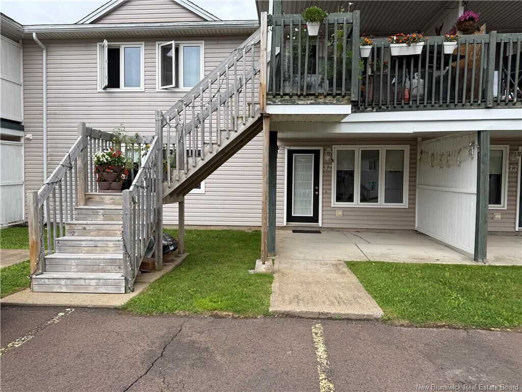 Property Photo:  30 Grant 32  NB E1A 3R3 