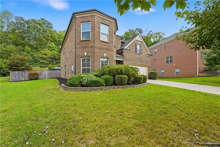 Property Photo:  5950 Somersby Circle  GA 30005 