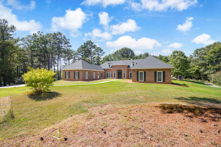 Property Photo:  1091 Country Place  GA 31808 