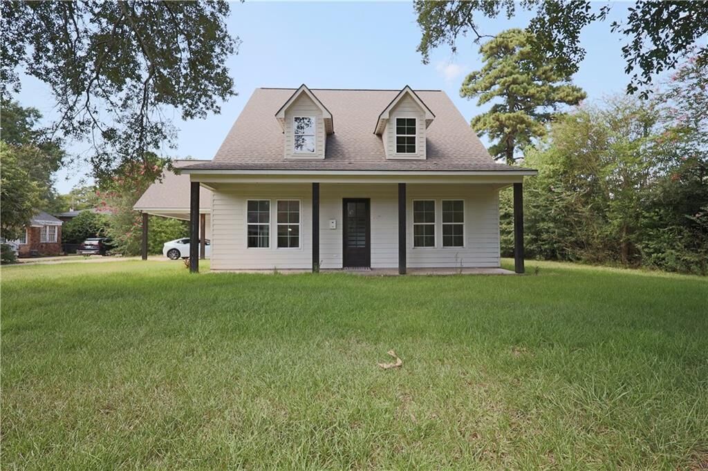 Property Photo:  2736 Hill Street  LA 71301 