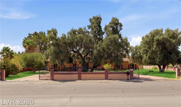 Property Photo:  8385 West La Madre Way  NV 89149 